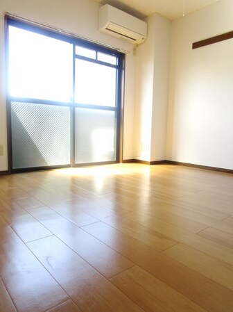 リバーステージの物件内観写真